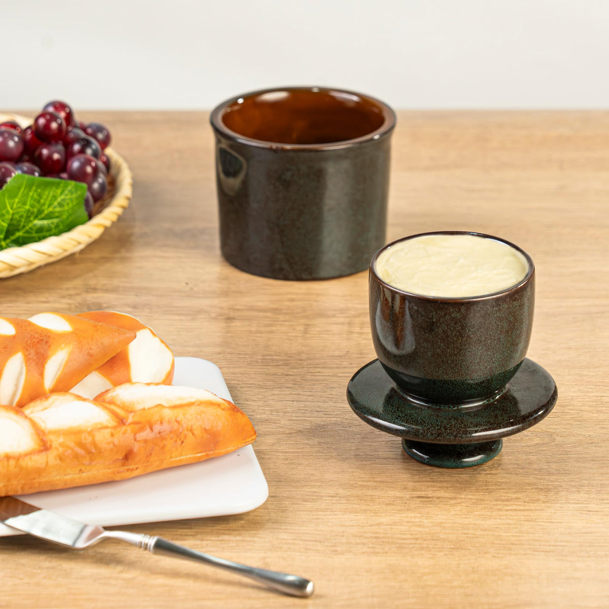 Teapeak ceramic butter holder resists odors while keeping butter fresh.