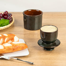 Teapeak ceramic butter holder resists odors while keeping butter fresh.