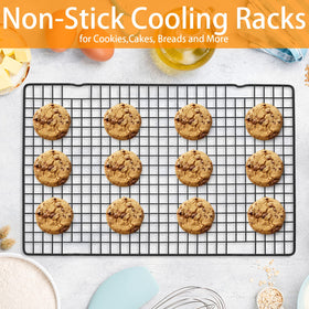 Tebery stable feet keep pastries elevated for consistent cooling.