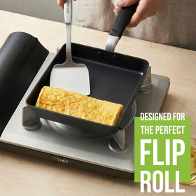 TECHEF Tamagoyaki pan rolled omelette demonstration emphasizing flip-friendly design