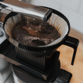 Technivorm Moccamaster KBGV Select independent hotplate keeps coffee warm.