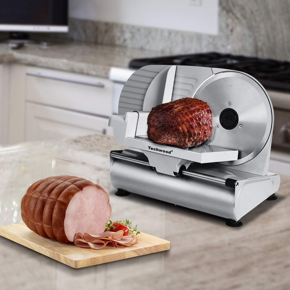 Techwood durable aluminum housing with long-lasting blade for daily kitchen use.