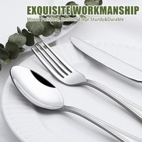 Terlulu dinner spoons offer balanced weight for comfortable meals.