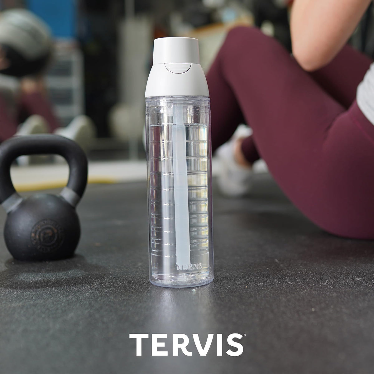 Tervis Venture Lite large lid opening for easy ice addition.