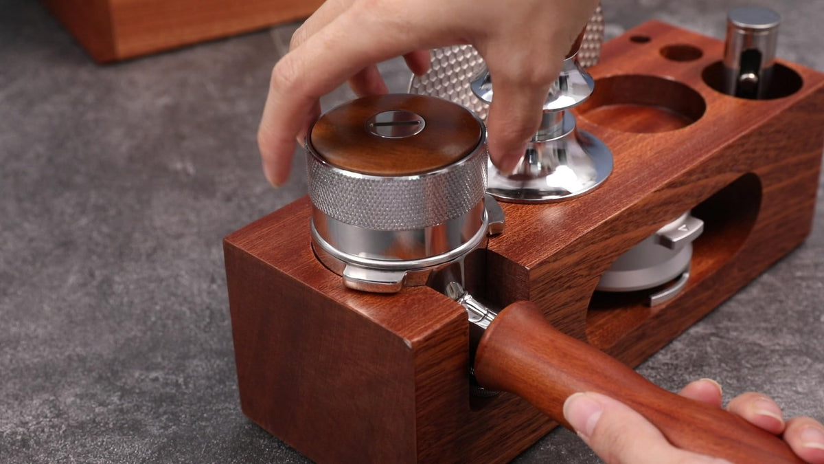TEYEARLIFE bottomless portafilter 54mm-fit ensures seamless Breville compatibility.
