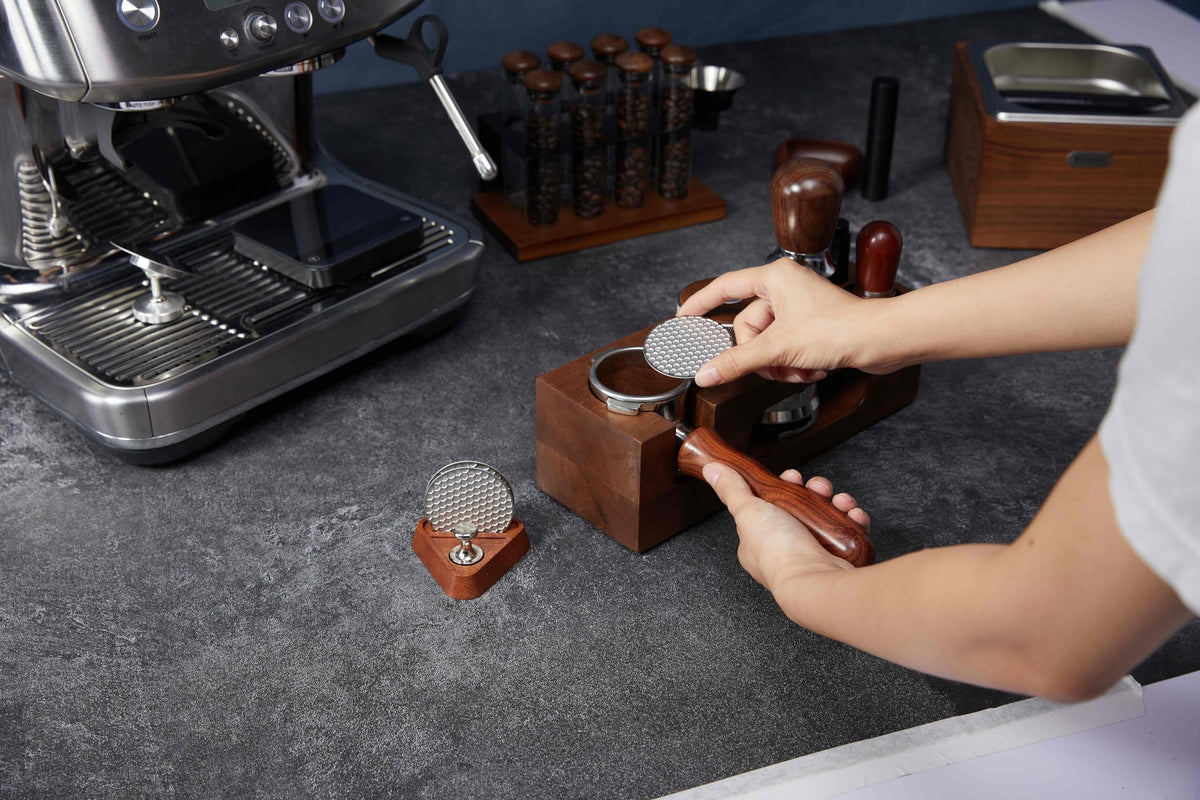 Teyearlife puck screen keeps Breville brew head clean and easy to maintain.