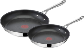 Jamie Oliver by T-Fal 9.5-inch nonstick pan for flawless omelets and gentle heat.