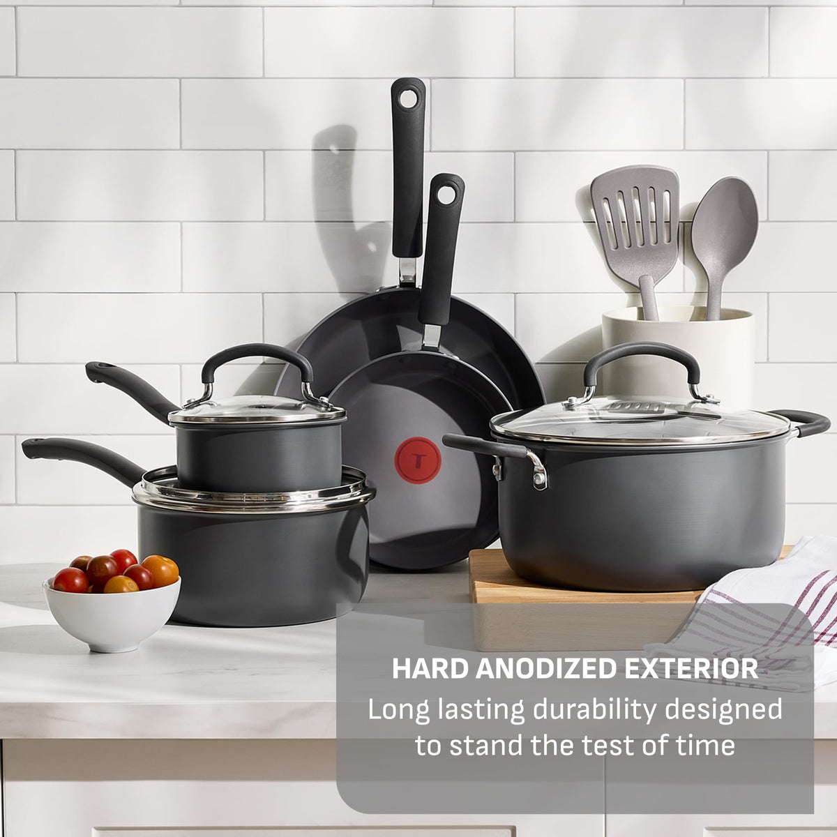 T-Fal Ultimate 1-quart saucepan with lid for sauces and reheating