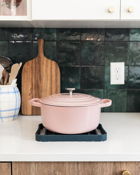 The Silicone Kitchen heat-resistant racks withstand up to 500F for roasting versatility.