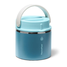 ThermoFlask leakproof lid secures soups and snacks during transport.