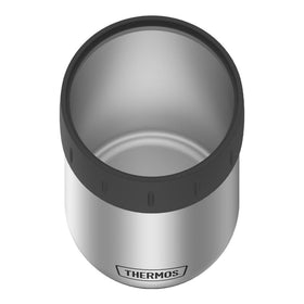 Thermos stainless steel construction shows a durable interior and exterior.