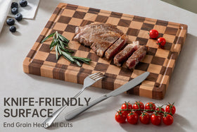 Thetchry dual-sided design provides cutting and serving surfaces.