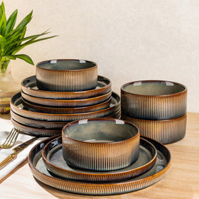TheTerra ceramic dinner plate in coca mocha for everyday meals; durable and stackable.
