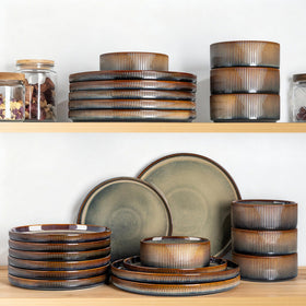 TheTerra Coca Mocha table scene showcases elegant tableware for gatherings.