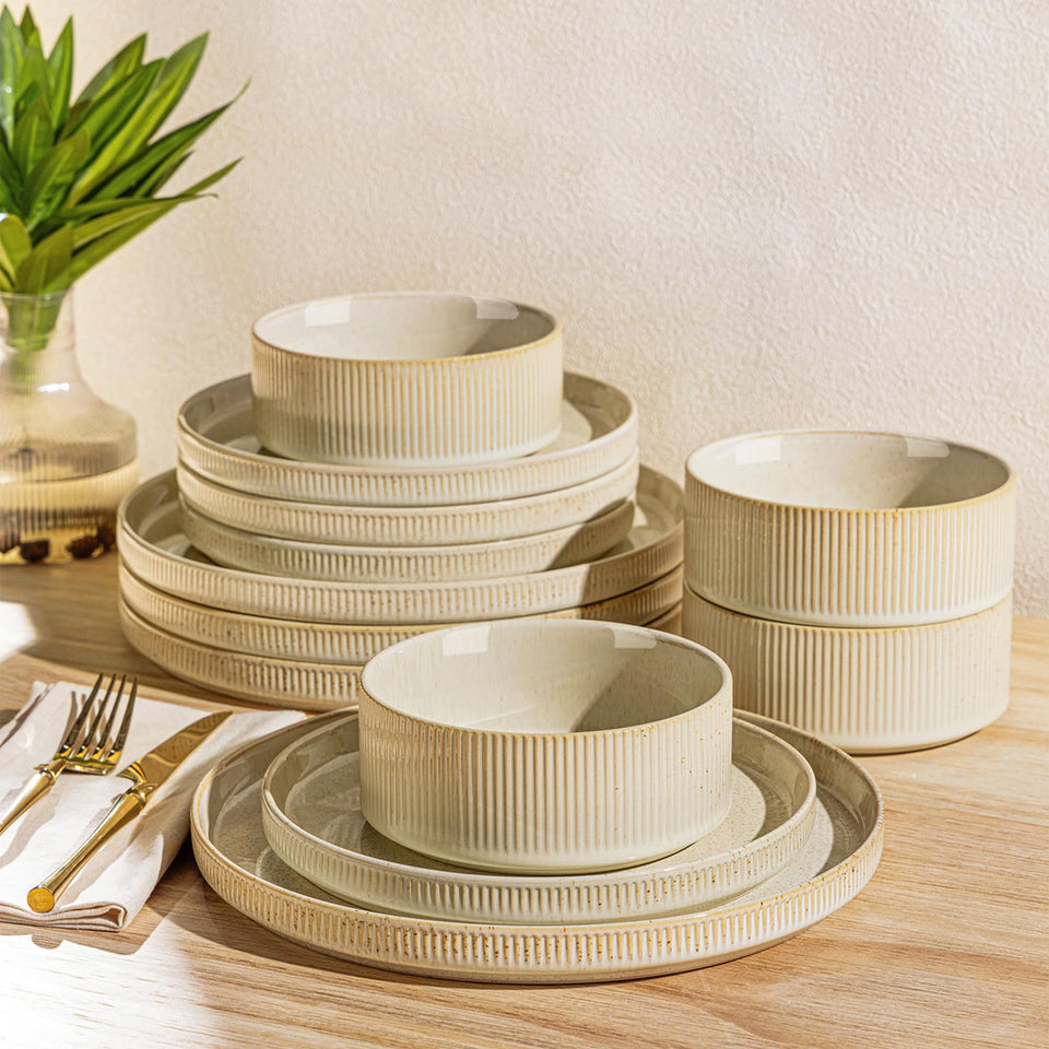 TheTerra dinner plate 10.25 inch with speckled ceramic texture and timeless finish