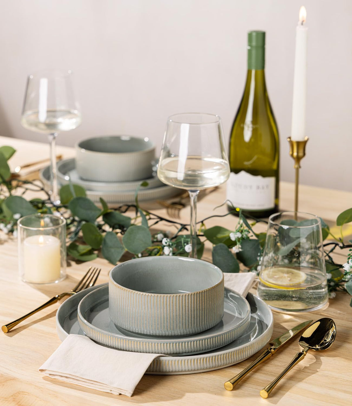 TheTerra oven-microwave-safe ceramics designed for versatile cooking and reheating.