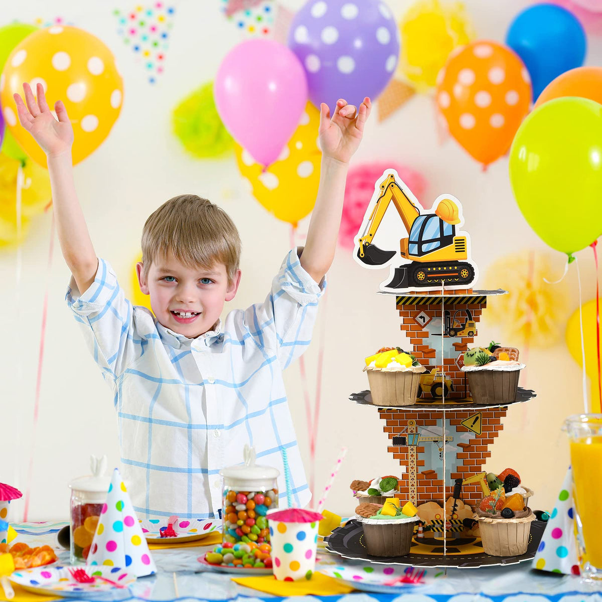 Tiamon cupcake display assembly enables quick setup and easy storage