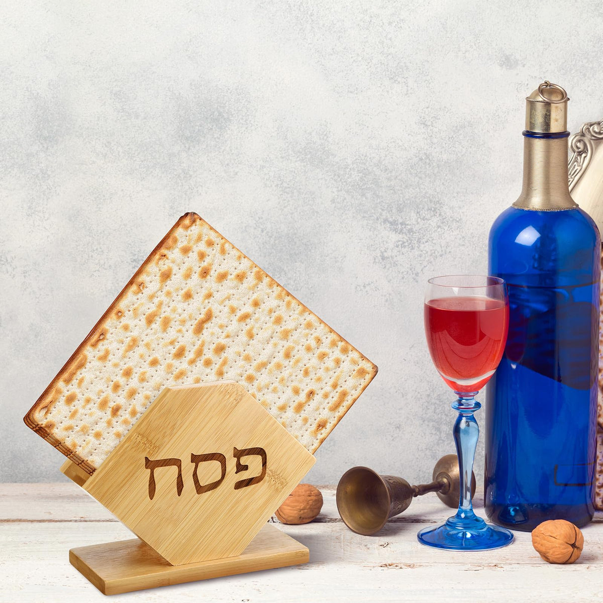 Tiangrid bamboo matzah holder with engraved design adds subtle holiday charm