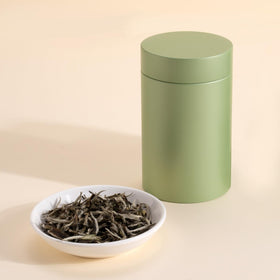Tianhui tea tin with airtight lid preserves aroma and freshness.