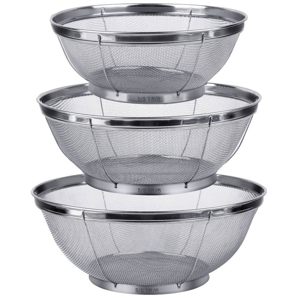 Tiawudi 5-quart large strainer for quick pasta draining and vegetable rinsing.