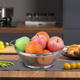 Tiawudi colanders nested together for space-saving storage.