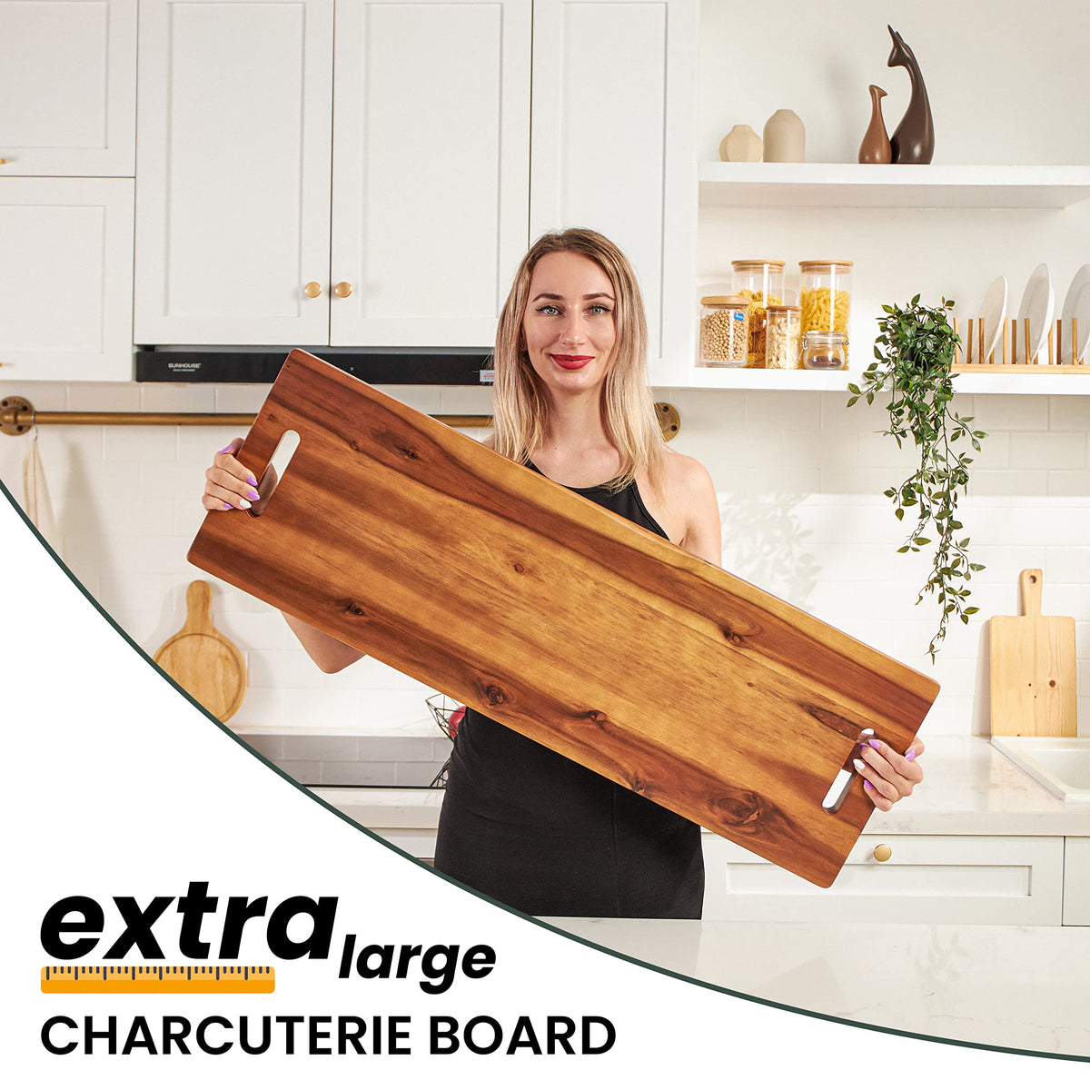 Tidita acacia board with handles for easy carrying at gatherings