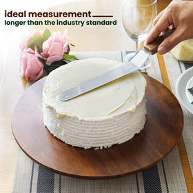 Tidita bakery display wooden stand showcasing baked goods attractively