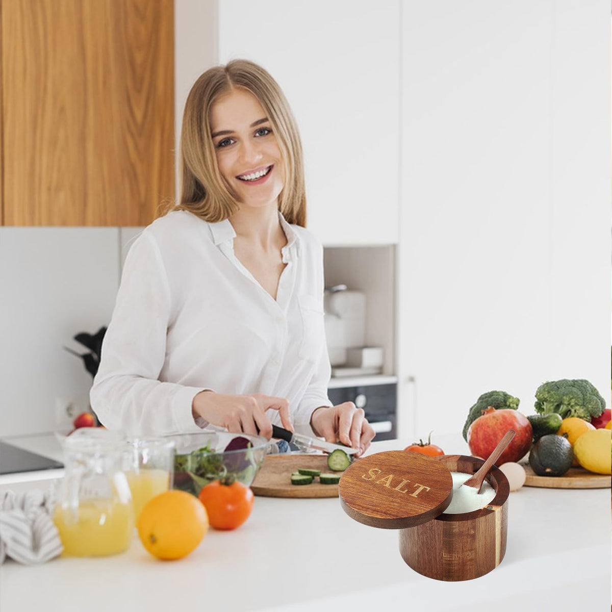 Timtopno acacia wood salt holder showcases natural grain and durability