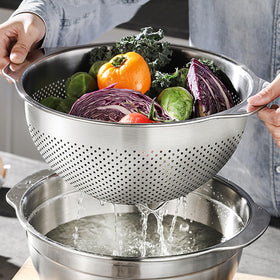 TINSKY nesting design saves cabinet space when colanders are stored.