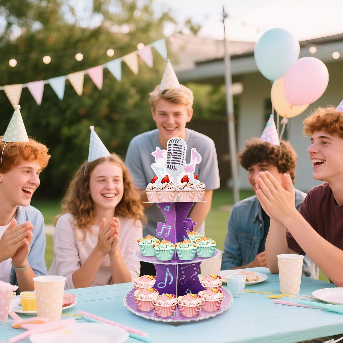 Tintinwiwigo 3-tier cake topper display elevates dessert table