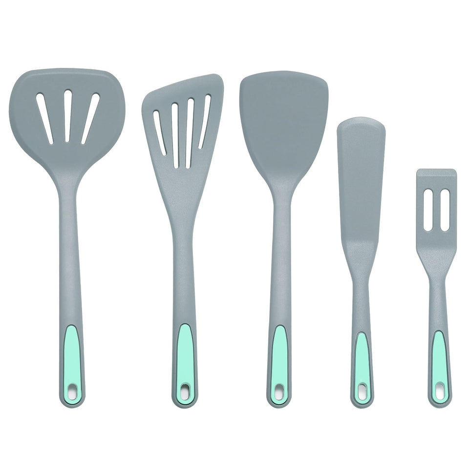 To encounter silicone brownie spatula for smooth batter scraping