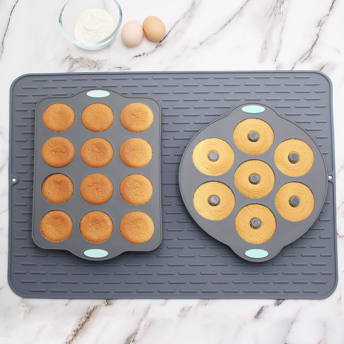 To encounter silicone dish drying mat offers a non stick surface that simplifies cleanup.