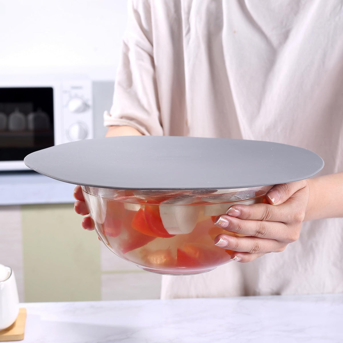 To encounter silicone mat doubles as a drying mat and trivet after use.