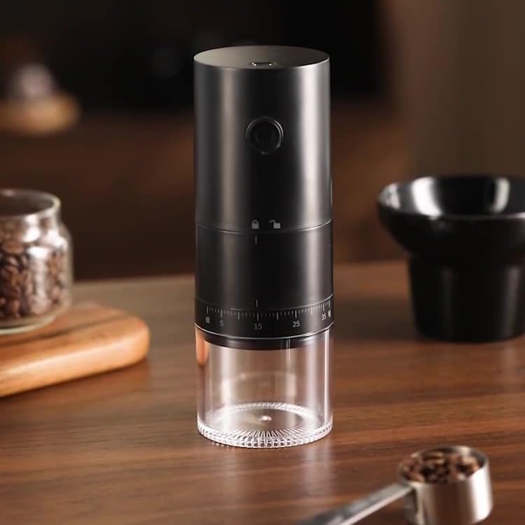 TOBEFORT one-button operation simplifies grinding and cleanup for everyday use.