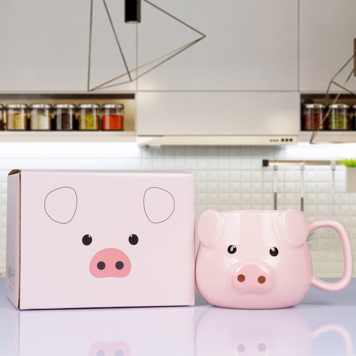 ToCooTo pig mug gift box makes a charming present for friends.