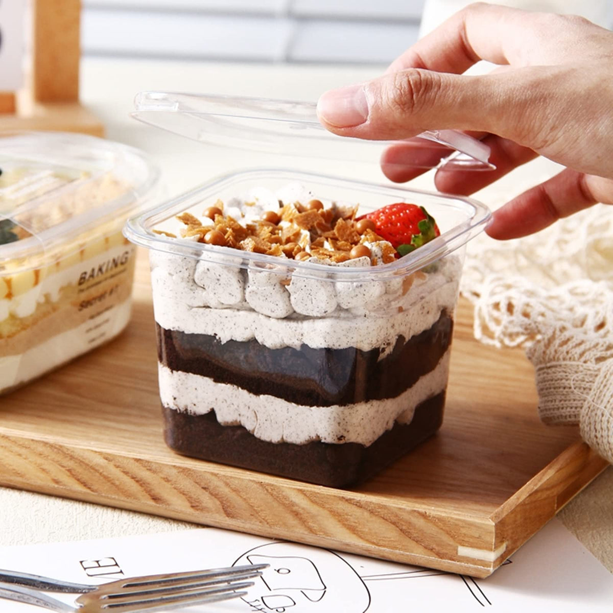 TOFLEN PET material cups are food-grade and BPA-free