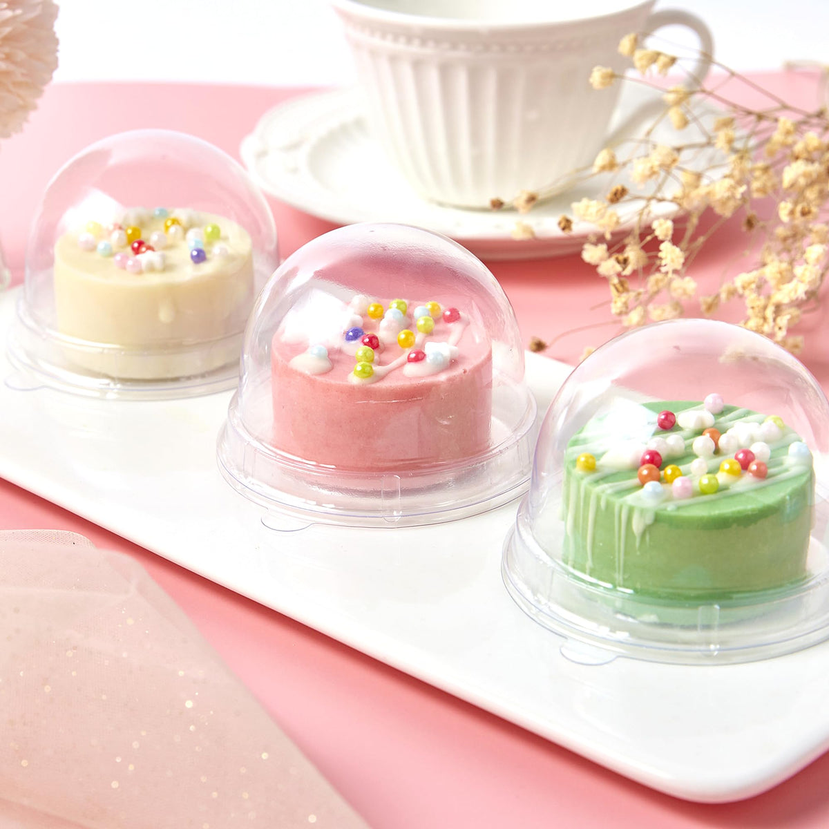 TOFLEN dome lids ideal for wedding favors and catering trays