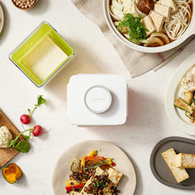 TOFUDEE BPA-free materials ensure safe tofu pressing.