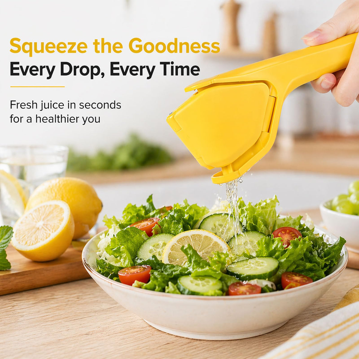ToGeeKa Lemon Squeezer lever action ideal for quick lemon and lime juice.