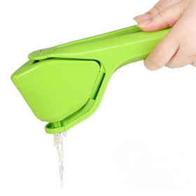 ToGeeKa lemon squeezer with lever design for effortless juicing.