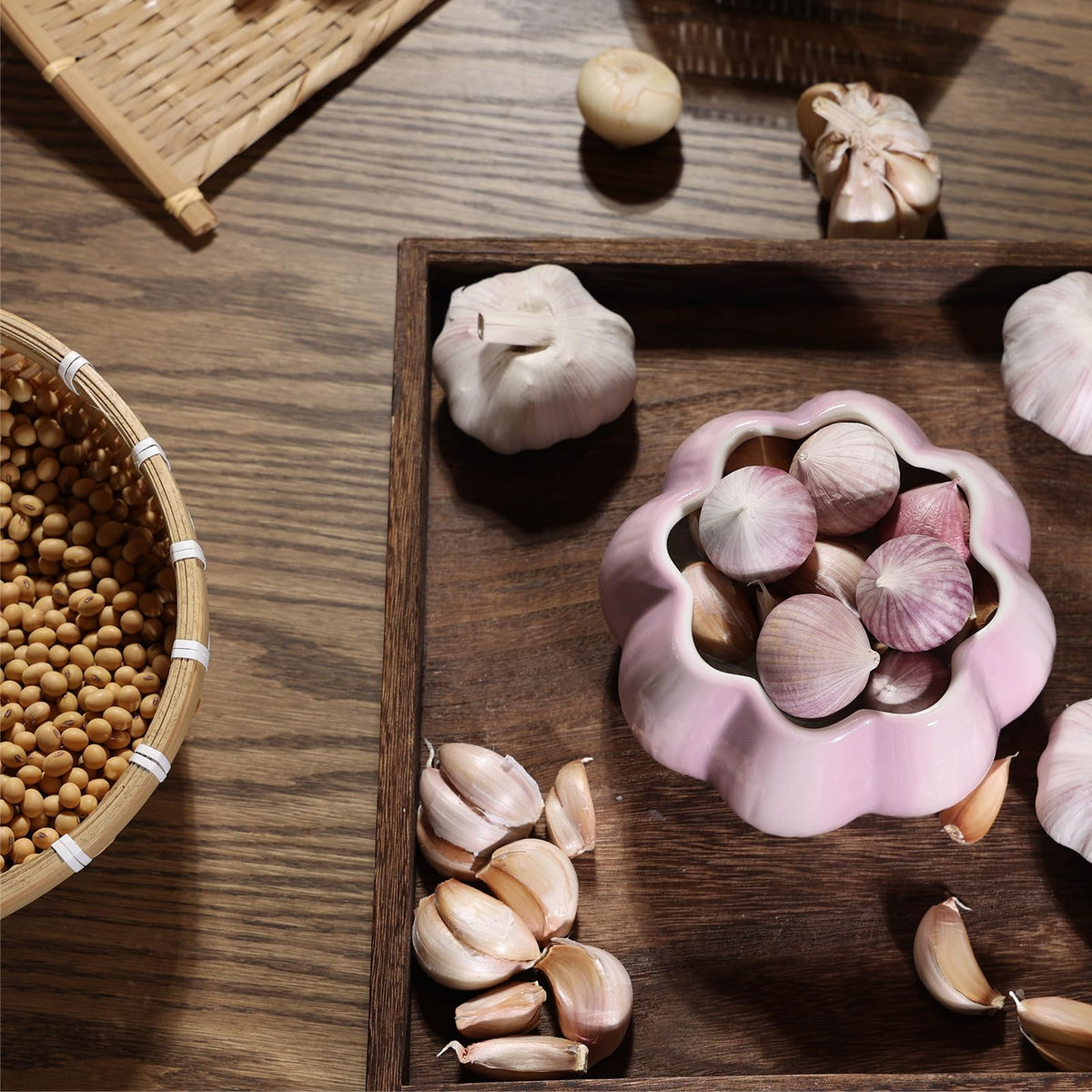 TOIVO garlic saver mimics garlic sprout shape for a playful kitchen accent