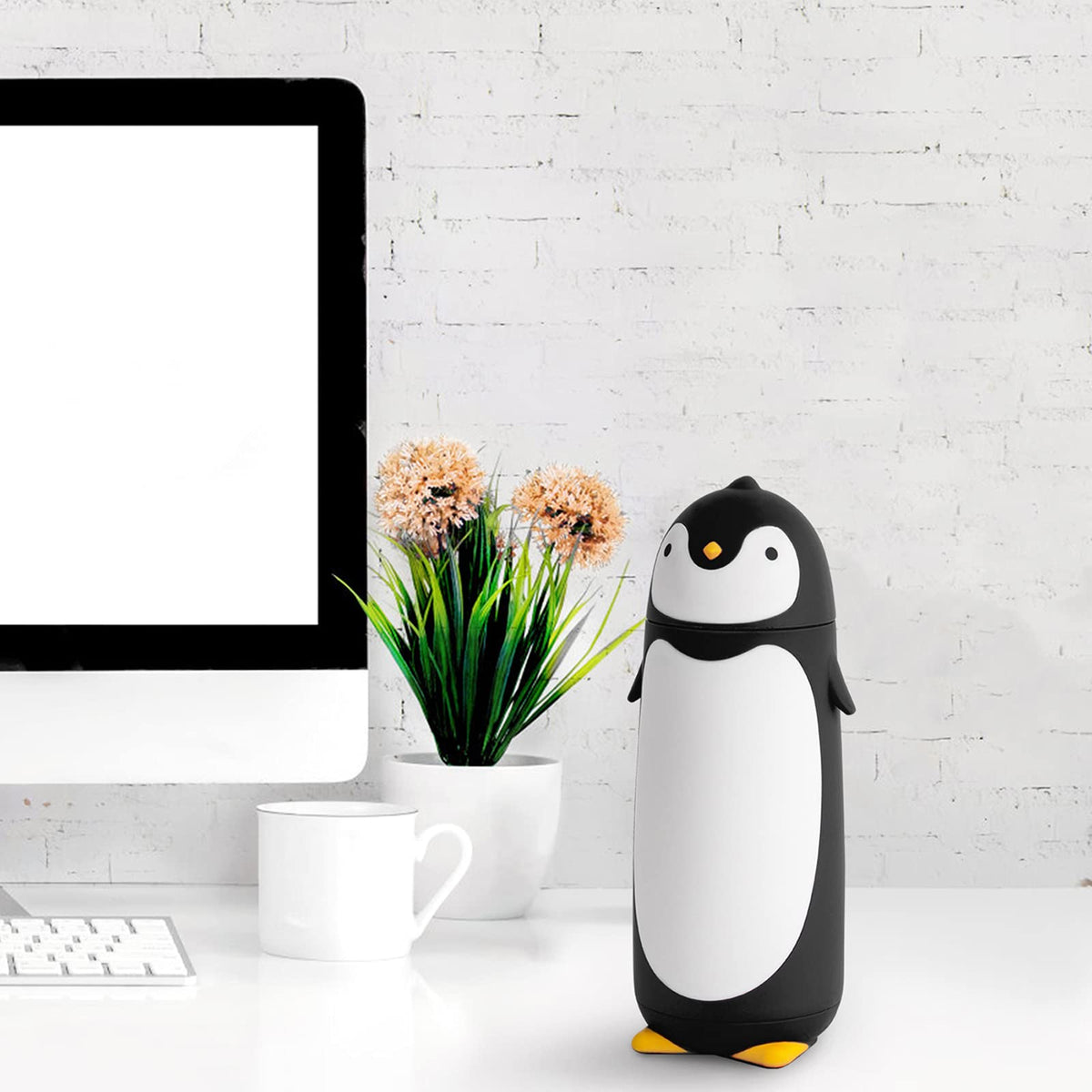TOMLFF Penguin thermos vacuum wall insulation preserves hot or cold beverages for hours