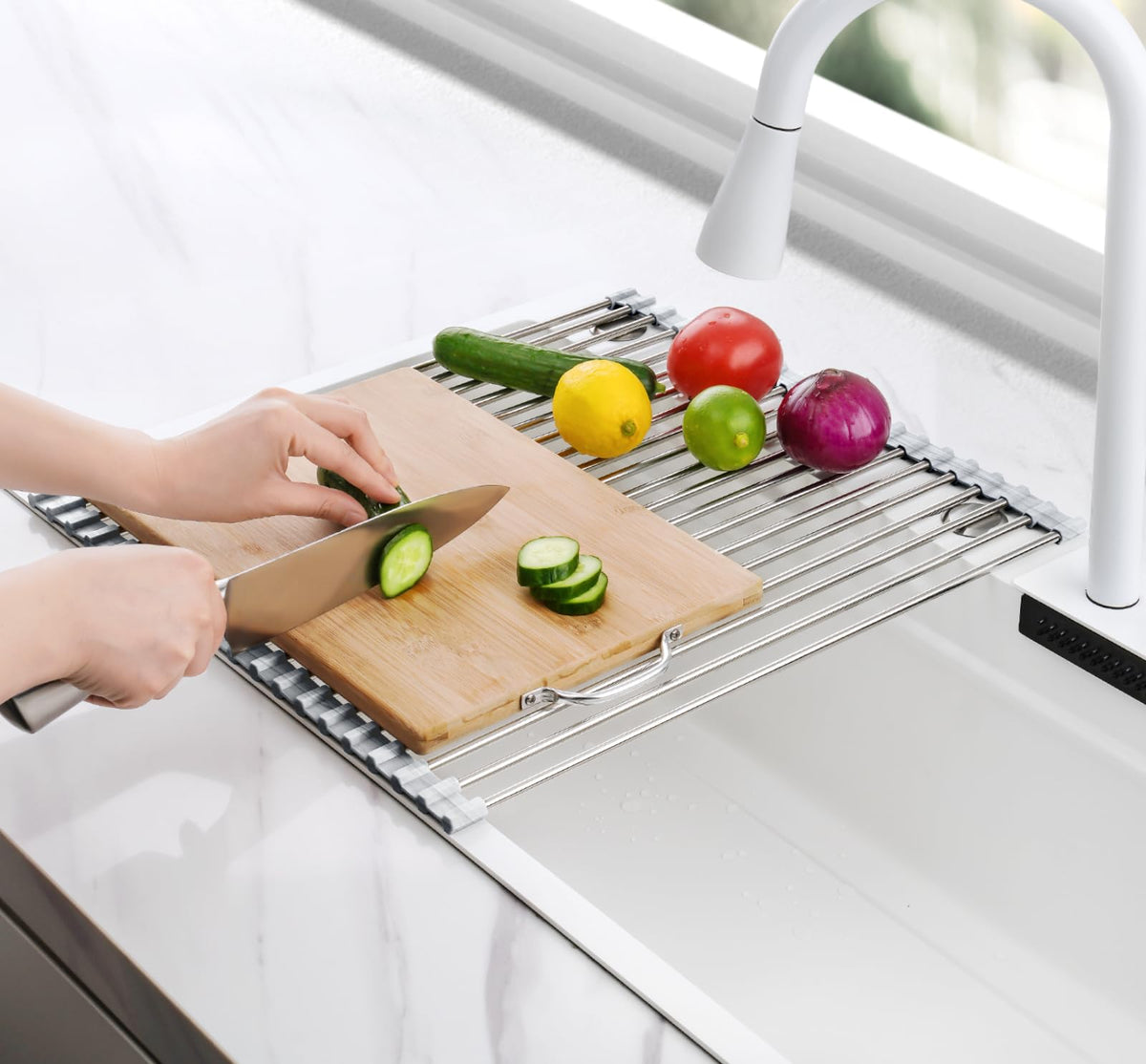 Tomorotec roll-up rack supports up to 70 lbs for heavy cookware