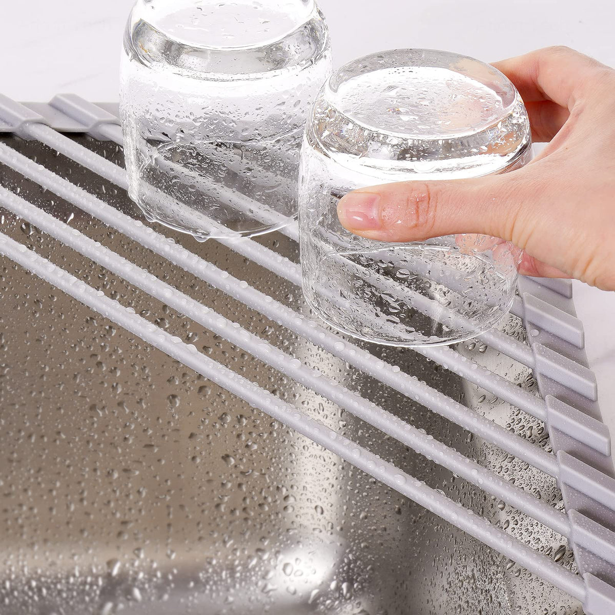 Tomorotec triangle roll-up rack easy to clean after use
