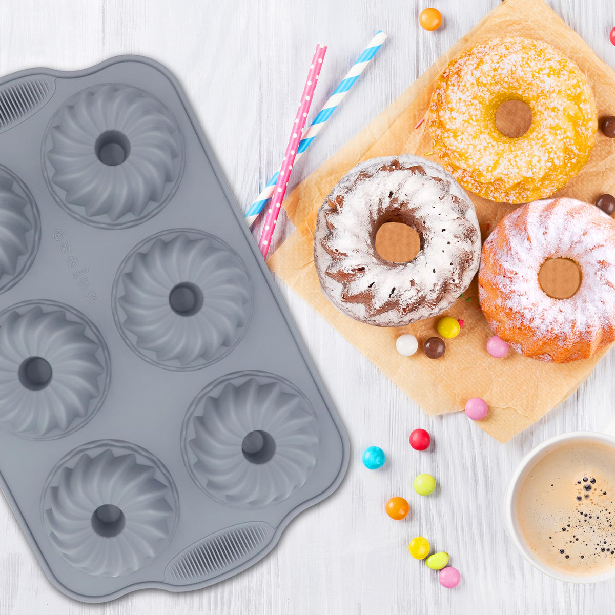 Tongjude stackable bakeware saves cabinet space in small kitchens.