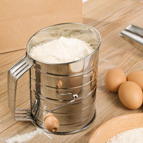 Toresano Flour Sifter with fine mesh detail for versatile flour textures.