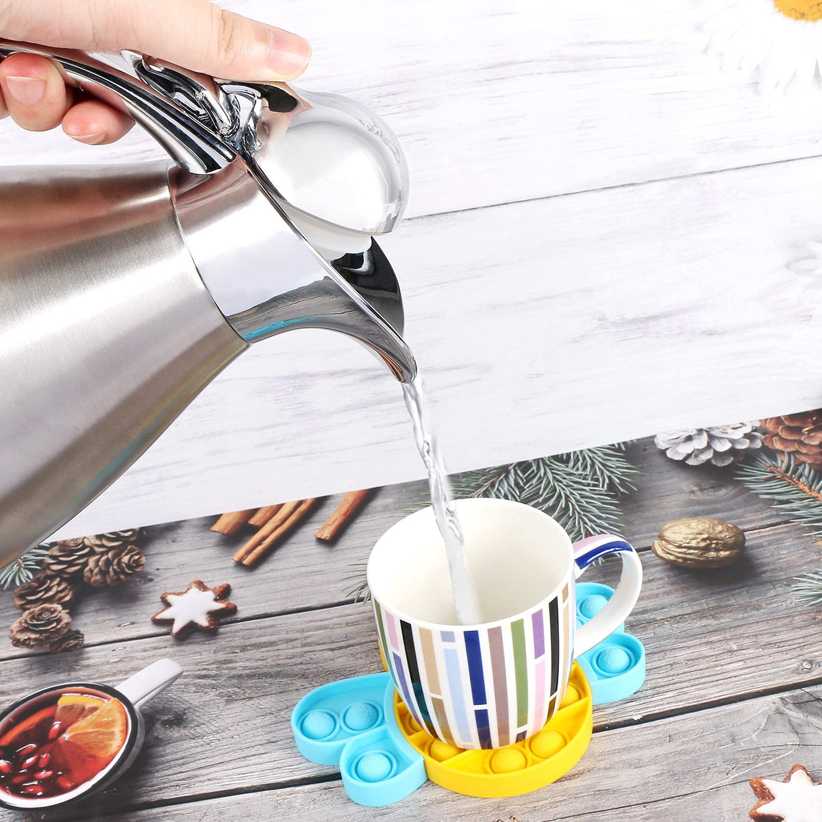 TOSAMZOO easy-fill wide mouth simplifies pouring and refilling beverages.