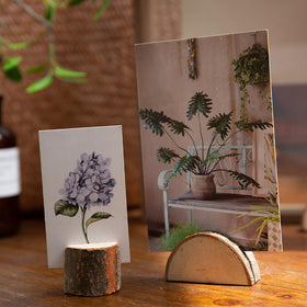 Tosnail home dining decor wood holder showcasing names at family table