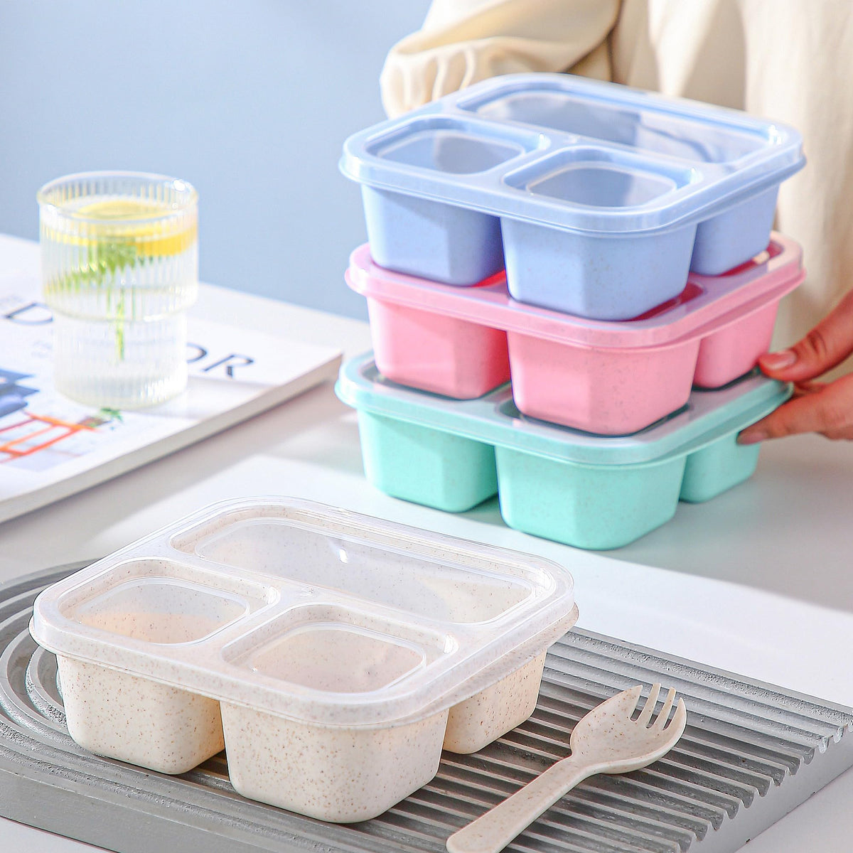 TOUWMX Bento Box Kids color palette showing pink beige blue green variants