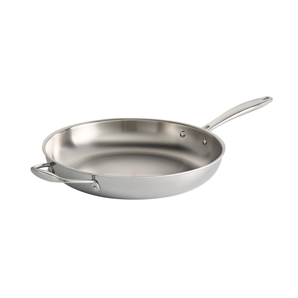 Tramontina Signature Tri-Ply 12-inch fry pan shows even heat distribution for precise cooking
